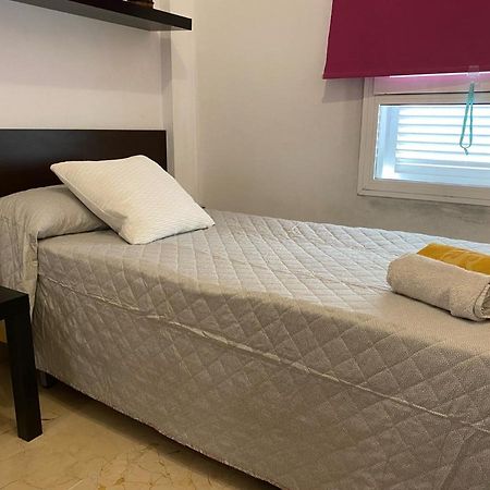 Castilleja , Casa-Apartamento Cerca Centro Sevilla Wifi Familias Trabajo Garaje Castilleja de la Cuesta Εξωτερικό φωτογραφία