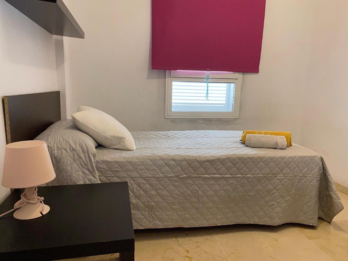 Castilleja , Casa-Apartamento Cerca Centro Sevilla Wifi Familias Trabajo Garaje Castilleja de la Cuesta Εξωτερικό φωτογραφία