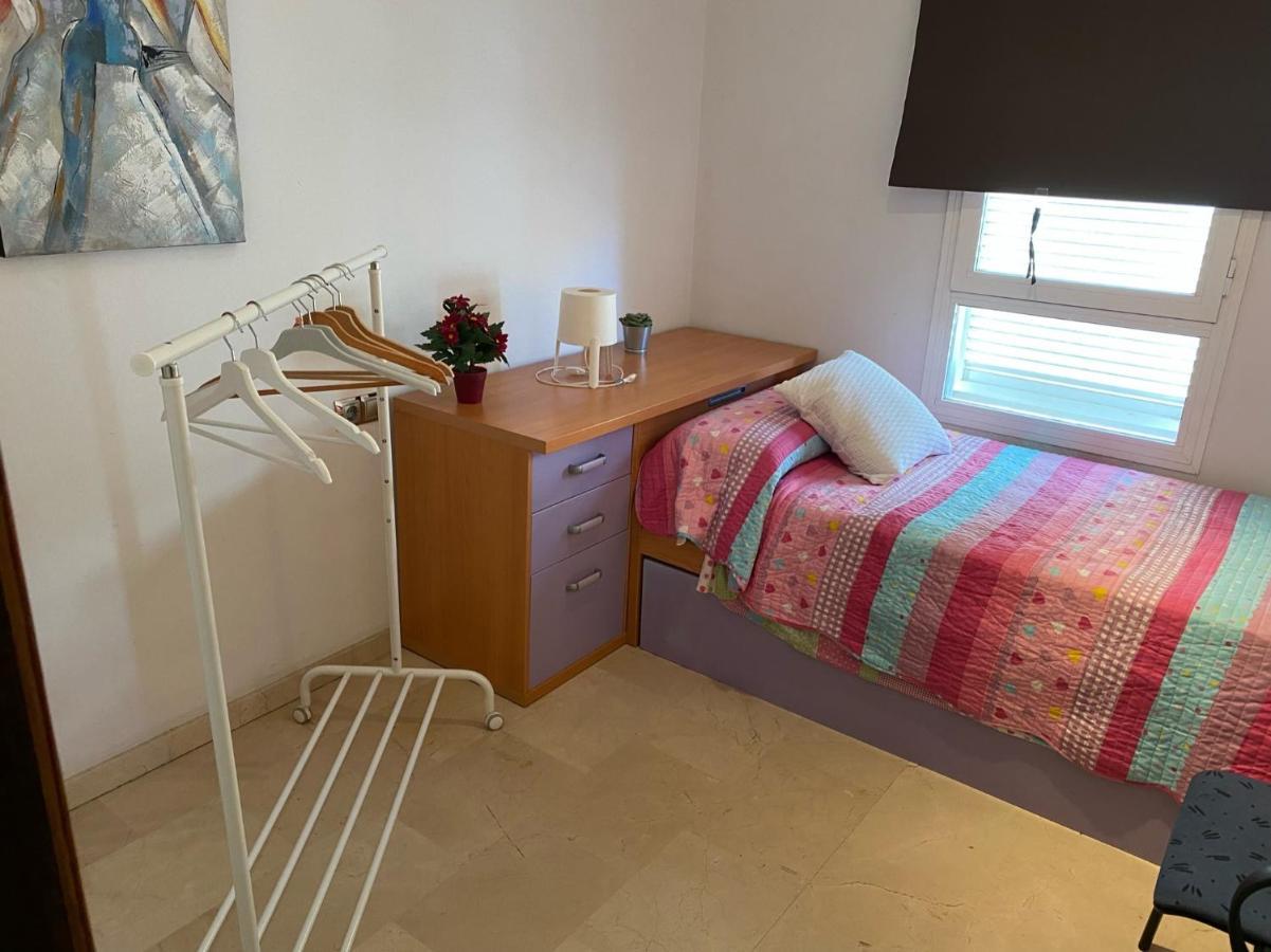Castilleja , Casa-Apartamento Cerca Centro Sevilla Wifi Familias Trabajo Garaje Castilleja de la Cuesta Εξωτερικό φωτογραφία