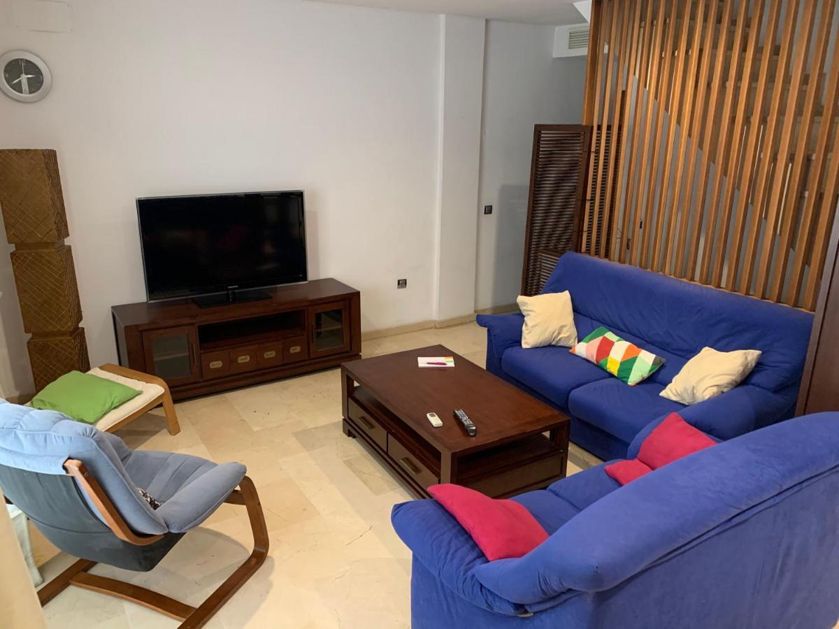 Castilleja , Casa-Apartamento Cerca Centro Sevilla Wifi Familias Trabajo Garaje Castilleja de la Cuesta Εξωτερικό φωτογραφία